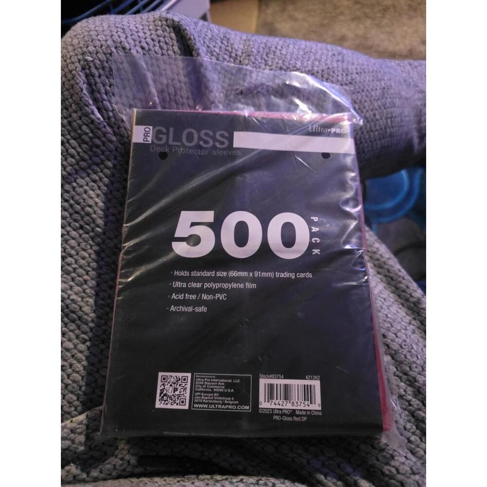 Ultra PRO 500 Gloss Standard Deck Sleeves Trading Cards Protector Organizer Red